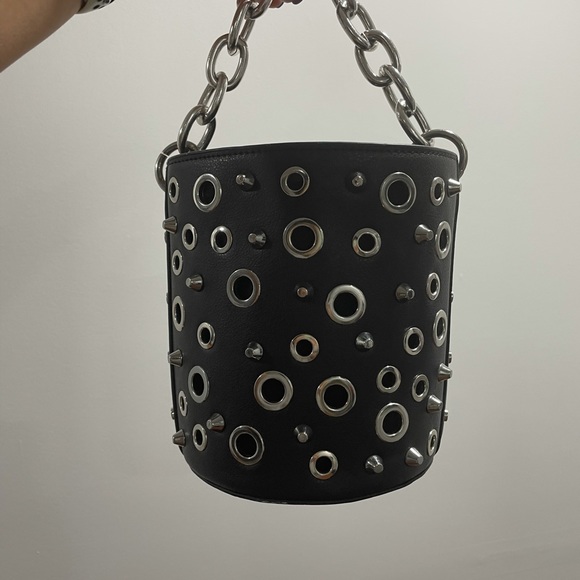 Never worn like new condition Zara studded leather bucket bag - Picture 3 of 3